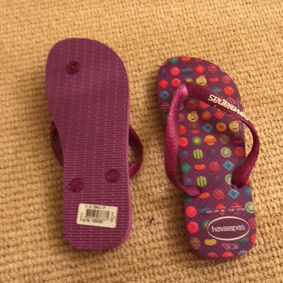 Emoji Movie Flip Flops - Picture 2 of 4